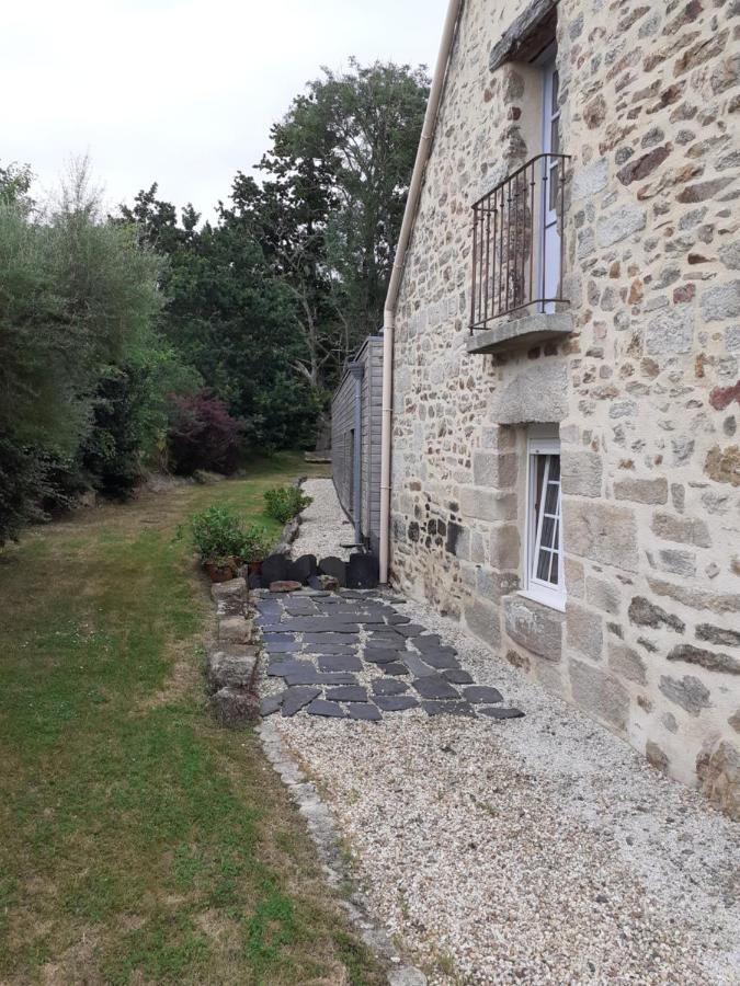 Les Loges De Yoff Bed & Breakfast Ambon Exterior photo